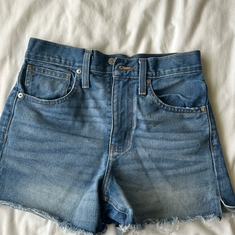 Madewell jean shorts!